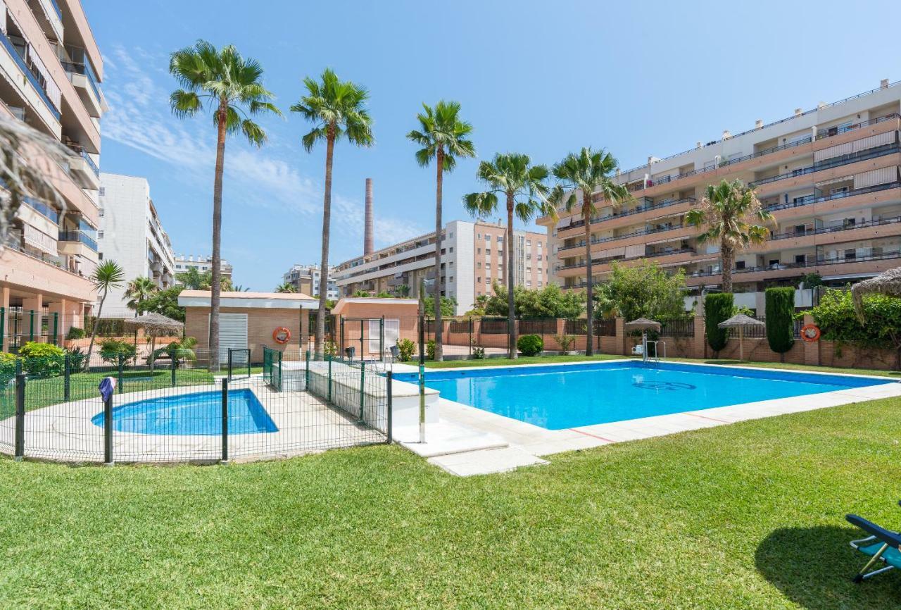 Charming Apartment On The Beach - Pool And Parking Malaga Ngoại thất bức ảnh