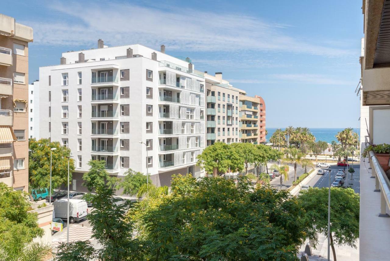Charming Apartment On The Beach - Pool And Parking Malaga Ngoại thất bức ảnh