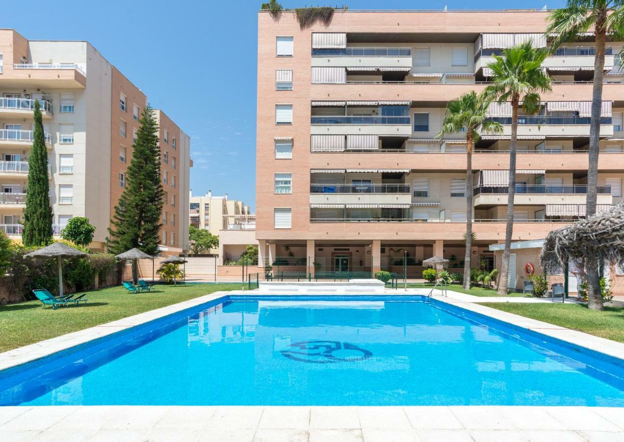 Charming Apartment On The Beach - Pool And Parking Malaga Ngoại thất bức ảnh