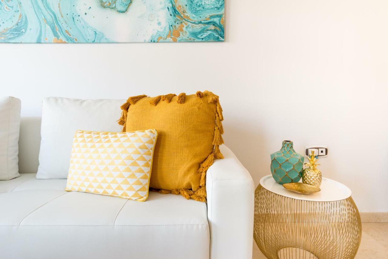 Charming Apartment On The Beach - Pool And Parking Malaga Ngoại thất bức ảnh